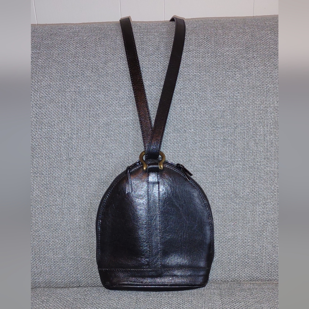 Firm Final price!*Genesis Leather CB